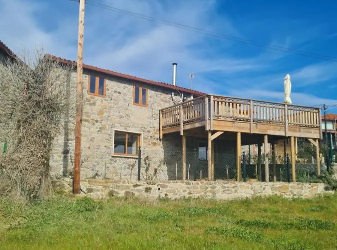 Casa Fondo De Tatil Evi Chantada